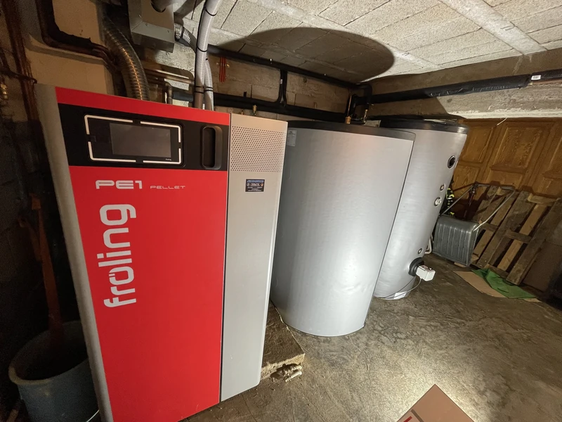 Installation d’une chaudière à granulés à La Beaume, vue 1