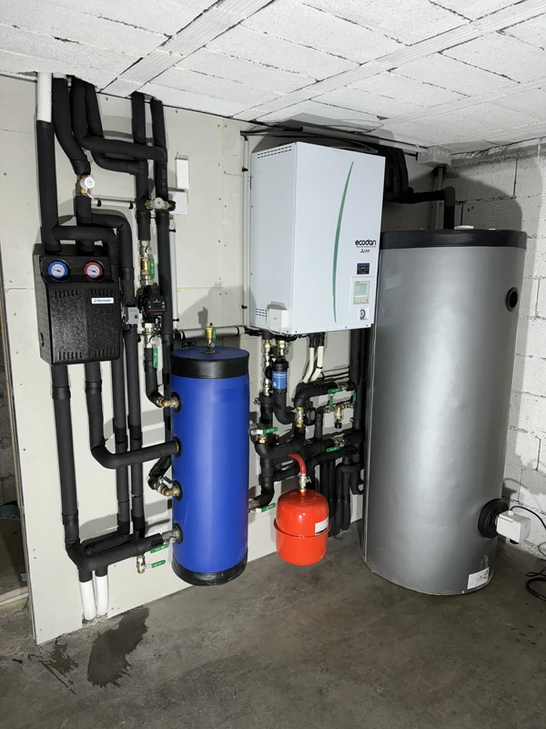 Installation d’une PAC air eau Mitsubishi Zubadan à Le Monêtier les Bains, vue 1