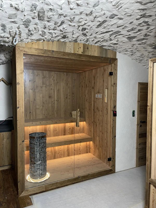 Installation d’un sauna dans une rénovation à Saint Chaffrey, vue 1