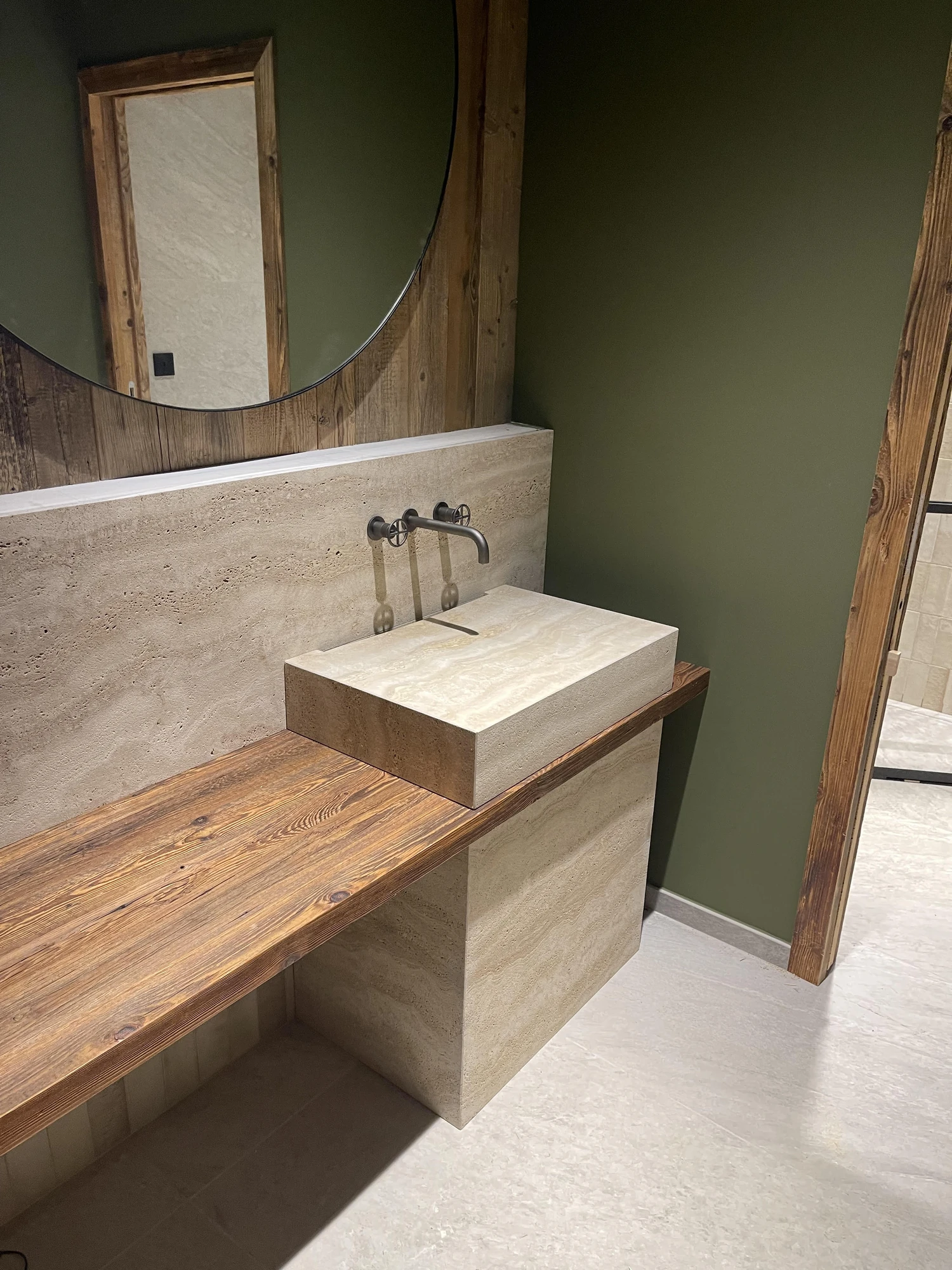 Salle de bains, installation de sanitaires